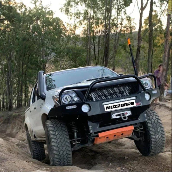 MUZZBAR - TOYOTA HILUX N70 2011-15 (FACELIFT) BULL BAR - Image 2