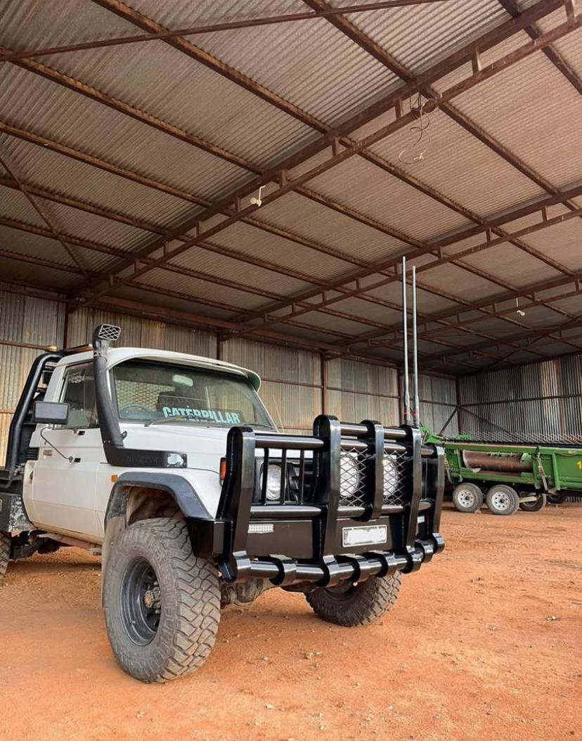 This premium heavy-duty bullbar - Image 2